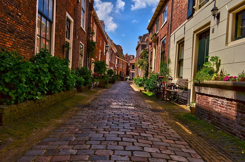 A Dutch Alley